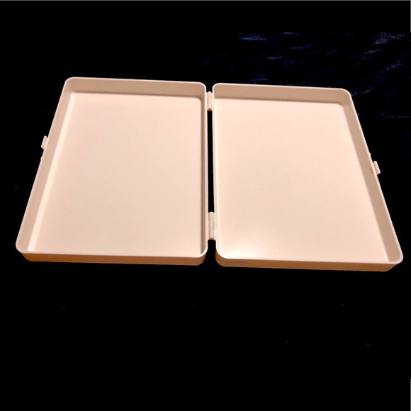 ⚡️80s vintage Diane Von Furstenberg light pink plastic box - Picture 8 of 8